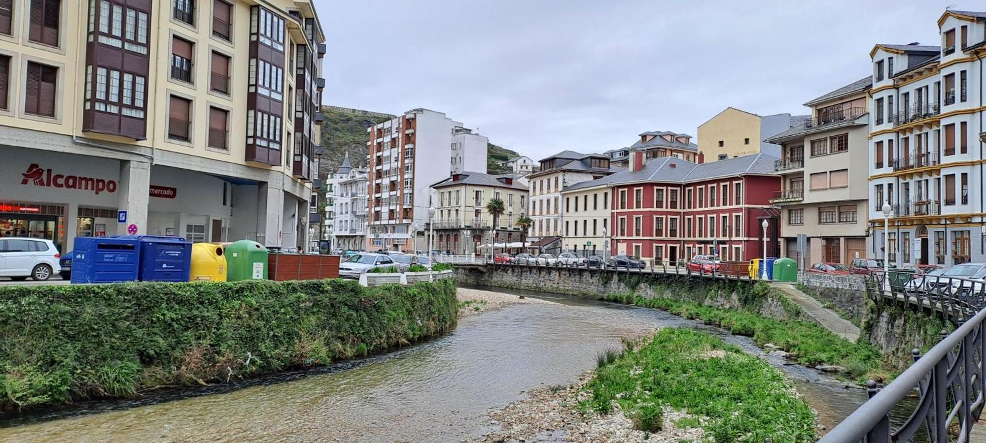 Pilarin Apartment Luarca Bagian luar foto